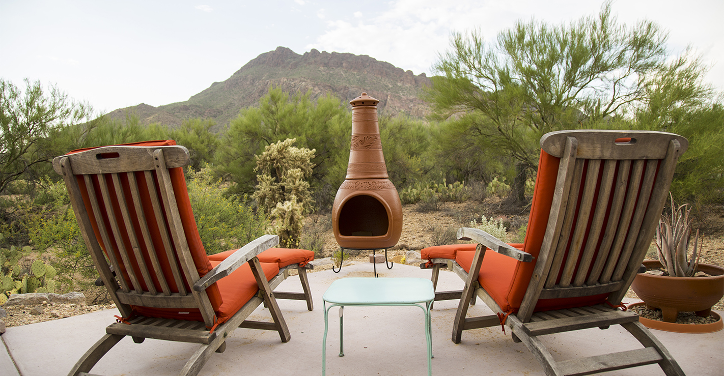 Roadside Inn patio