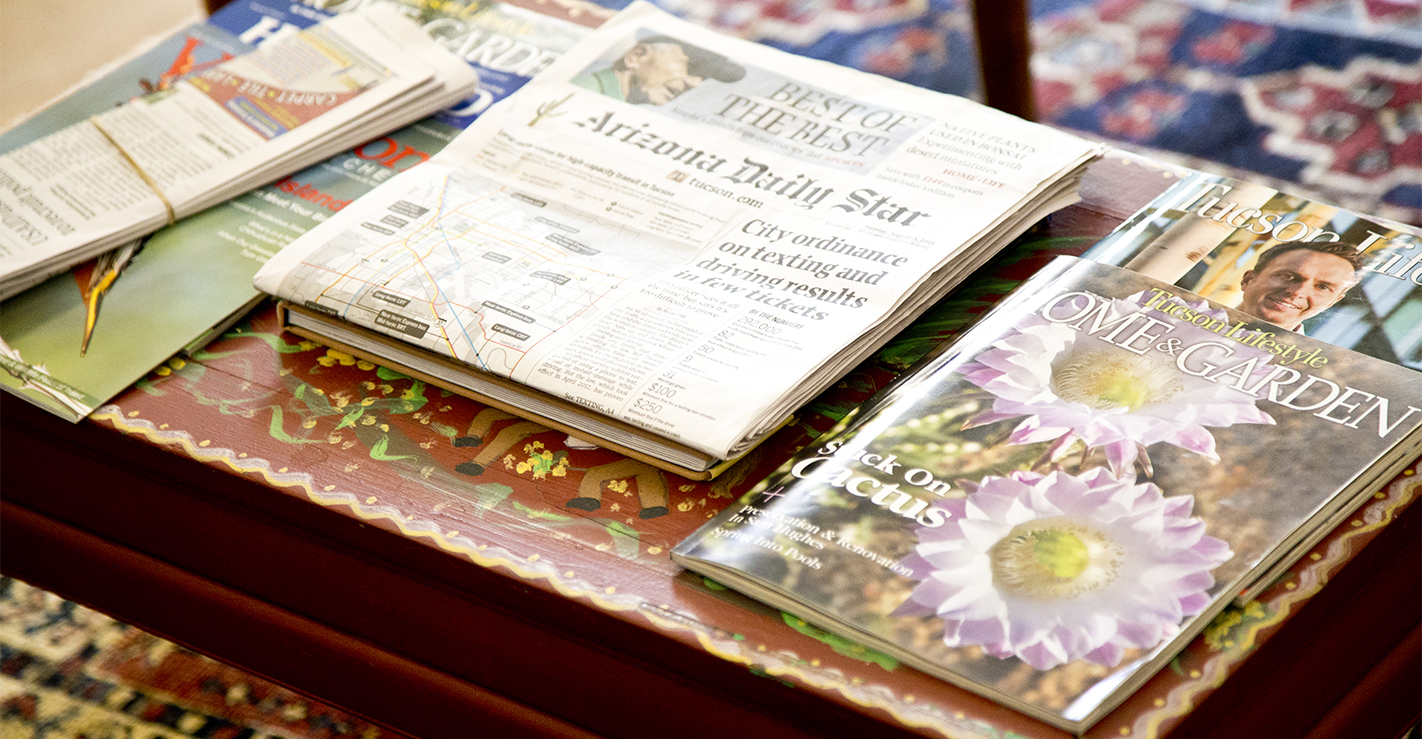 Reading material in the Cat Mountain Lodge Arizona Room