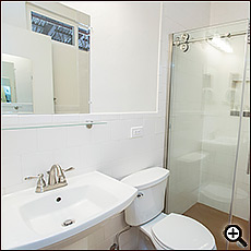 Bathroom in Frida's Room at Cat Mountain Roadside Inn