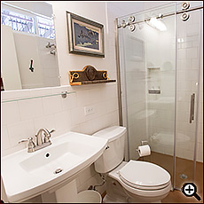 Bathroom in Davy Crockett Room at Cat Mountain Roadside Inn
